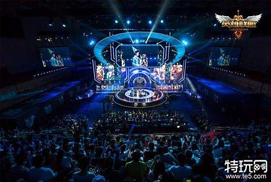 保持强大的 保持强大的