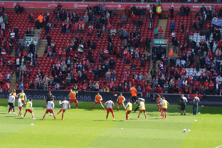 被持续收紧 被持续收紧